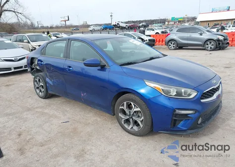 2021 Kia Forte Lxs из США, поврежденный, VIN 3KPF24AD4ME338026